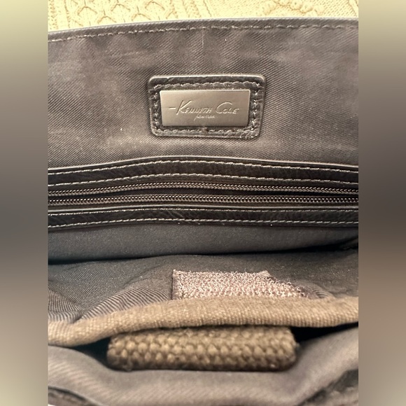 Kenneth Cole Black leather unisex satchel - Picture 5 of 6